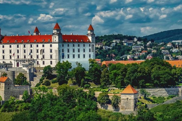Bicycle Tour from Danube to Mountains