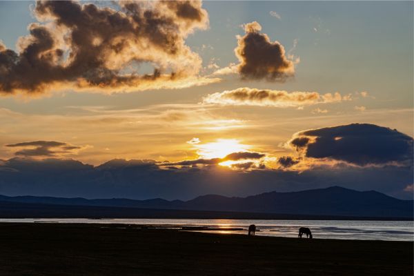 Discover Kyrgyzstan and Kazakhstan