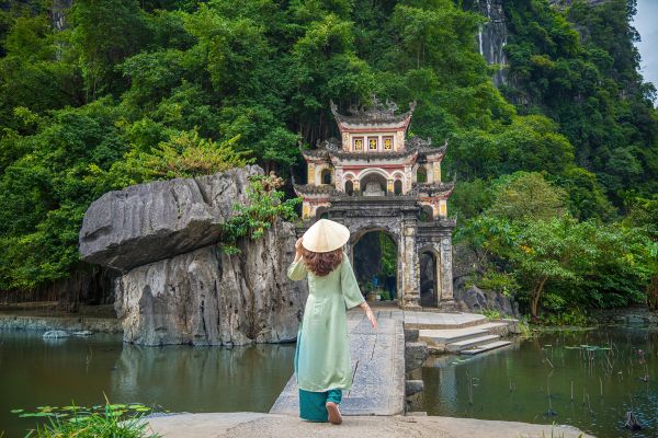Traverse Vietnam Mountains to the Sea
